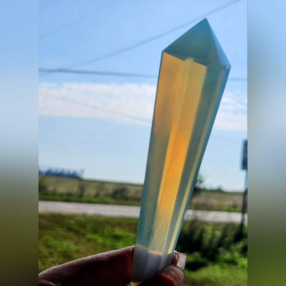 Opalite Wand Point - Picture 2 of 4